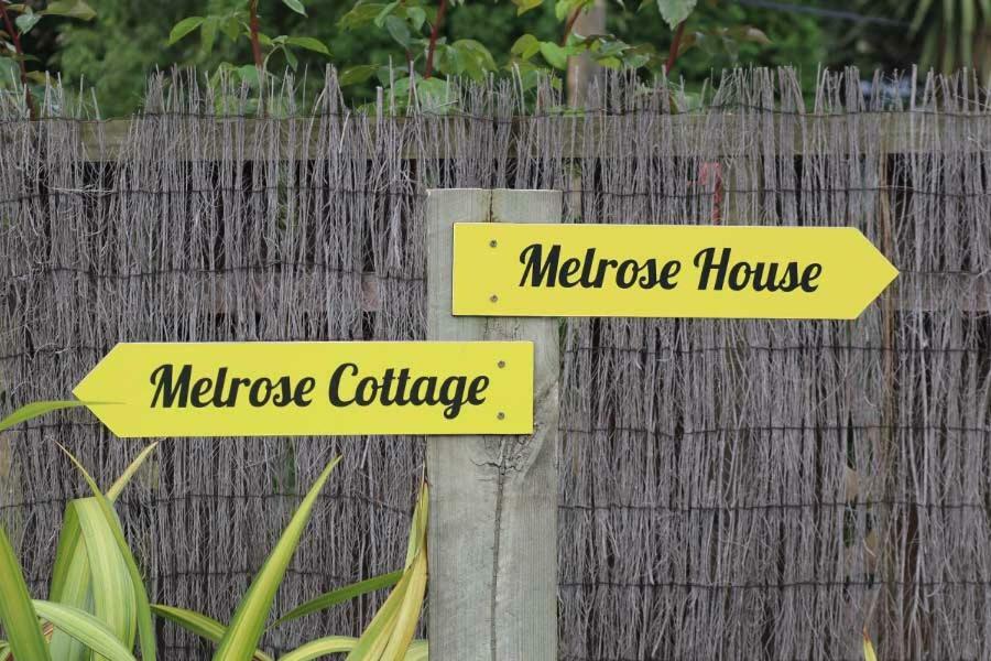 Melrose Cottages Millers Flat Exterior photo